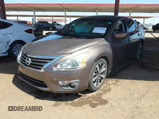 2015 Nissan Altima SL z VIN 1N4AL3AP0FC233740, wystawiony jako IAAI lot #42239684 z przebiegiem 111 970 mil mil oraz . Historia ofert i sprzedaży dostępna na DreamBid. Obrazek 2.