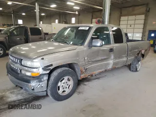 2000 Chevrolet Silverado 1500 LS with VIN 2GCEK19T9Y1374061, listed as a Copart auction lot 50147485 with 161,766 mi miles and Salvage Title. Bid and sale history available at carsss.com. Image 1.