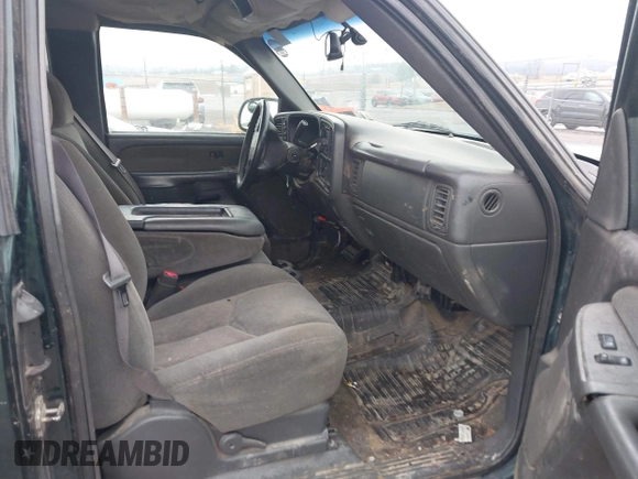 2003 Chevrolet Silverado 1500 LS with VIN 2GCEK19V031356560, listed as a IAAI auction lot 41675112 with 288,448 mi miles. Bid and sale history available at carsss.com. Image 5.