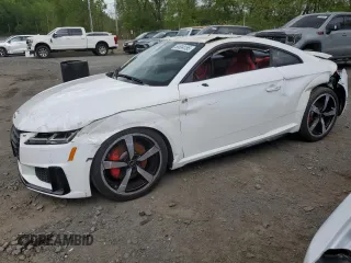 2023 Audi TTS z VIN TRUA1AFV0P1007101, wystawiony jako Copart lot #56334155 z przebiegiem 1719 mil mil oraz Szkody całkowita. Historia ofert i sprzedaży dostępna na DreamBid. Obrazek 1.
