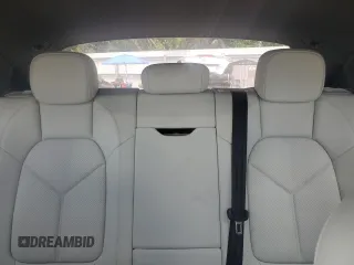 2021 Porsche Macan z VIN WP1AA2A5XMLB02805, wystawiony jako Copart lot #57352945 z przebiegiem 65 288 mil mil oraz Szkoda całkowita • Salvage title. Historia ofert i sprzedaży dostępna na DreamBid. Obrazek 10.