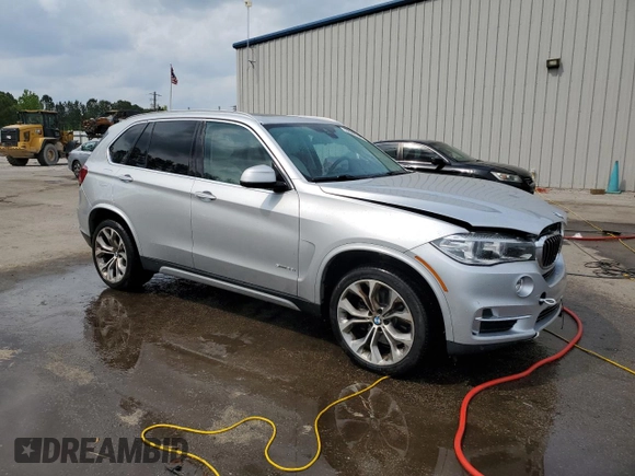 2016 BMW X5 sDrive35i z VIN 5UXKR2C55G0R71876, wystawiony jako Copart lot #52946795 z przebiegiem 113 890 mil mil oraz Szkoda całkowita • Salvage title. Historia ofert i sprzedaży dostępna na DreamBid. Obrazek 4.