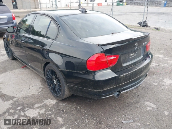 2011 BMW 3 Series 335i xDrive с VIN WBAPL5C53BA742364, выставлен на аукционе IAAI как лот 42604717 с пробегом 157 418 миль миль и . История ставок и продаж доступна на DreamBid. Изображение 3.