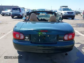 2001 Mazda MX-5 Miata with VIN JM1NB353410203981, listed as a IAAI auction lot 42028077 with Not Provided miles and . Bid and sale history available at DreamBid. Image 16.