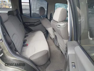 2005 Nissan Xterra S z VIN 5N1AN08W55C637420, wystawiony jako IAAI lot #42290949 z przebiegiem 252 493 mil mil oraz . Historia ofert i sprzedaży dostępna na DreamBid. Obrazek 8.