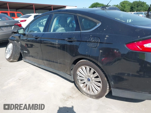2015 Ford Fusion S Hybrid with VIN 3FA6P0UU9FR106402, listed as a IAAI auction lot 41983961 with 27,122 mi miles. Bid and sale history available at carsss.com. Image 13.