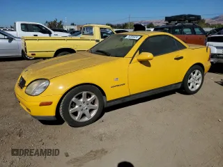 2000 Mercedes-Benz SLK-Class Kompressor with VIN WDBKK47F4YF159499, listed as a Copart auction lot 76205924 with 182,878 mi miles and Clean Title. Bid and sale history available at carsss.com. Image 1.