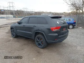 2013 Jeep Grand Cherokee Laredo with VIN 1C4RJEAG2DC573970, listed as a IAAI auction lot 41892914 with 185,050 mi miles. Bid and sale history available at carsss.com. Image 3.
