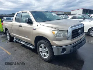 2008 Toyota Tundra 4WD Truck with VIN 5TBBV54168S521932, listed as a IAAI auction lot 41701792 with 180,907 mi miles. Bid and sale history available at carsss.com. Image 1.