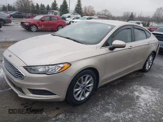 2017 Ford Fusion SE with VIN 3FA6P0HDXHR412215, listed as a IAAI auction lot 41520106 with 100,001 mi miles. Bid and sale history available at carsss.com. Image 17.