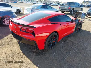 2017 Chevrolet Corvette Z51 1LT z VIN 1G1YH2D71H5115535, wystawiony jako IAAI lot #42235440 z przebiegiem 57 077 mil mil oraz . Historia ofert i sprzedaży dostępna na DreamBid. Obrazek 4.