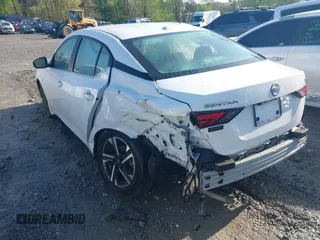 2024 Nissan Sentra SV z VIN 3N1AB8CV2RY218063, wystawiony jako IAAI lot #41974150 z przebiegiem 14 276 mil mil oraz . Historia ofert i sprzedaży dostępna na DreamBid. Obrazek 3.