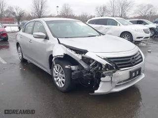 2013 Nissan Altima 2.5 SL with VIN 1N4AL3AP2DC256434, listed as a IAAI auction lot 41530419 with 137,540 mi miles. Bid and sale history available at carsss.com. Image 6.
