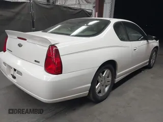2007 Chevrolet Monte Carlo LT z VIN 2G1WK15K979357013, wystawiony jako IAAI lot #42096520 z przebiegiem 203 172 mil mil oraz . Historia ofert i sprzedaży dostępna na DreamBid. Obrazek 4.