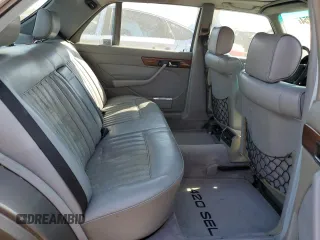 1986 Mercedes-Benz 420 with VIN WDBCA35D0GA254219, listed as a Copart auction lot 73718254 with 191,635 mi miles and Clean Title. Bid and sale history available at carsss.com. Image 10.