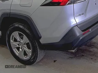 2023 Toyota RAV4 Hybrid XLE с VIN 2T3RWRFV9PW171333, выставлен на аукционе IAAI как лот 42774150 с пробегом 81 502 миль миль и . История ставок и продаж доступна на DreamBid. Изображение 19.