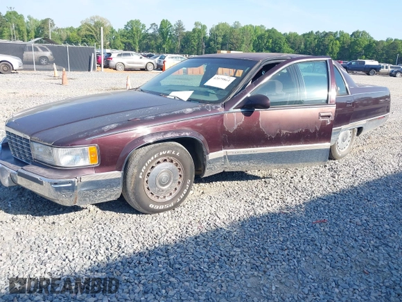 1996 Cadillac Fleetwood z VIN 1G6DW52PXTR713787, wystawiony jako IAAI lot #42079864 z przebiegiem Nie podano mil oraz . Historia ofert i sprzedaży dostępna na DreamBid. Obrazek 2.