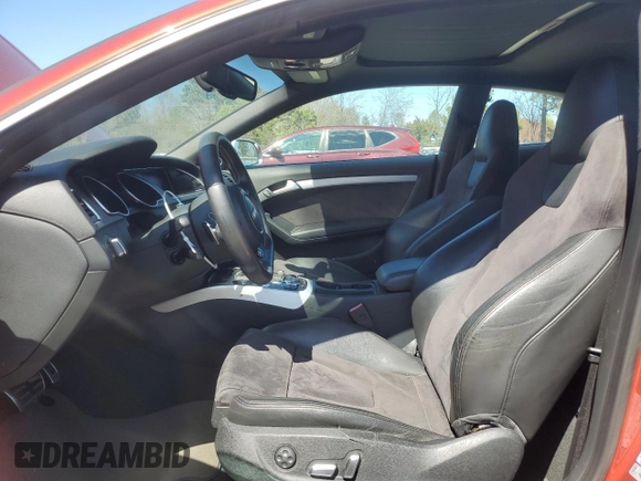 2013 Audi S5 Prestige z VIN WAUVGAFRXDA032318, wystawiony jako Copart lot #50405285 z przebiegiem 134 086 mil mil oraz Szkoda całkowita • Salvage title. Historia ofert i sprzedaży dostępna na DreamBid. Obrazek 7.