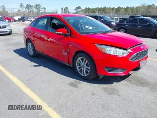 2015 Ford Focus SE with VIN 1FADP3FE8FL321587, listed as a IAAI auction lot 41822236 with 85,847 mi miles and . Bid and sale history available at carsss.com. Image 1.
