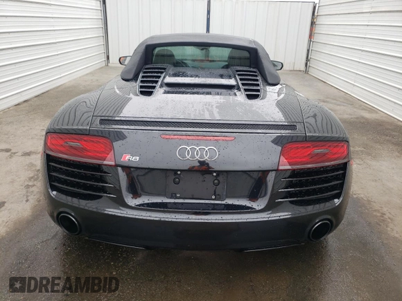 2014 Audi R8 z VIN WUASUAFG4EN001365, wystawiony jako Copart lot #58440864 z przebiegiem 67 980 mil mil oraz Szkoda całkowita • Salvage title. Historia ofert i sprzedaży dostępna na DreamBid. Obrazek 6.