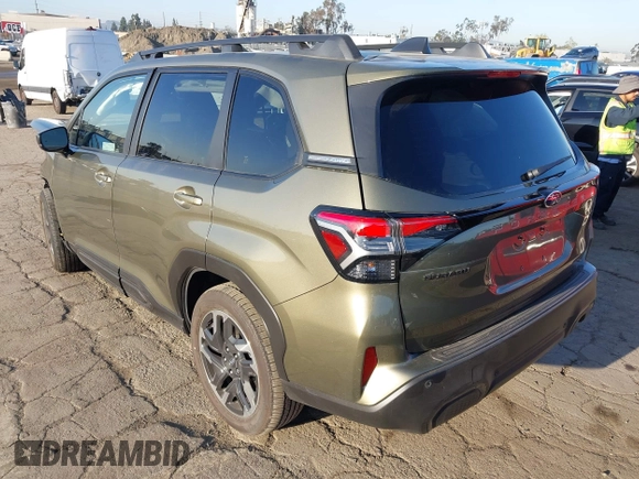 2025 Subaru Forester Limited z VIN JF2SLDRC1SH503014, wystawiony jako IAAI lot #41998336 z przebiegiem 1 448 mil mil oraz . Historia ofert i sprzedaży dostępna na DreamBid. Obrazek 3.