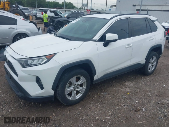 2020 Toyota RAV4 XLE with VIN 2T3W1RFV3LW100110, listed as a IAAI auction lot 42423963 with 29,066 mi miles and . Bid and sale history available at DreamBid. Image 18.