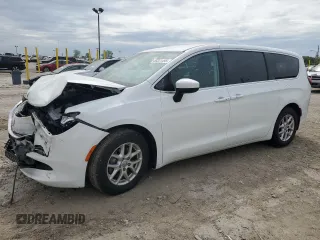 2017 Chrysler Pacifica Touring with VIN 2C4RC1DG3HR552475, listed as a Copart auction lot 58331495 with Not provided miles and Salvage title. Bid and sale history available at DreamBid. Image 1.
