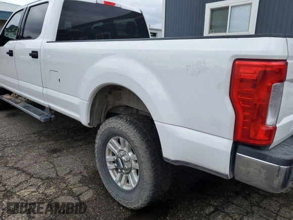 2018 Ford F-350 Platinum with VIN 1FT7W3B60JEB74705, listed as a IAAI auction lot 42679244 with 128,227 mi miles and . Bid and sale history available at DreamBid. Image 9.