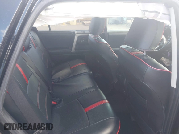 2019 Toyota 4Runner SR5 с VIN JTEBU5JR7K5664255, выставлен на аукционе IAAI как лот 41842222 с пробегом 77 178 миль миль и . История ставок и продаж доступна на DreamBid. Изображение 8.