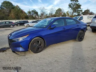 2022 Hyundai Elantra Essential with VIN KMHLM4AG4NU334290, listed as a Copart auction lot 81979384 with 45,547 mi miles and Salvage Title. Bid and sale history available at carsss.com. Image 1.