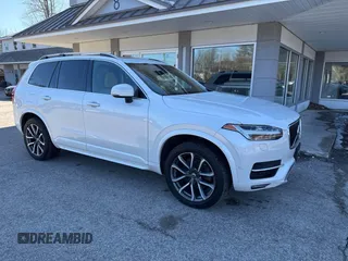 2017 Volvo XC90 Momentum with VIN YV4A22PK4H1126799, listed as a IAAI auction lot 41709115 with 193,815 mi miles. Bid and sale history available at carsss.com. Image 1.