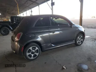 2017 FIAT 500e with VIN 3C3CFFGE0HT625145, listed as a Copart auction lot 88470145 with 43,598 mi miles and Salvage Title. Bid and sale history available at carsss.com. Image 3.