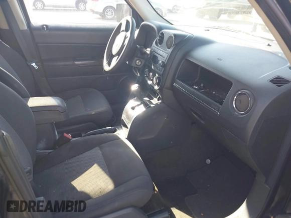 2016 Jeep Patriot Sport z VIN 1C4NJRBB9GD741515, wystawiony jako IAAI lot #42245982 z przebiegiem 134 142 mil mil oraz . Historia ofert i sprzedaży dostępna na DreamBid. Obrazek 5.