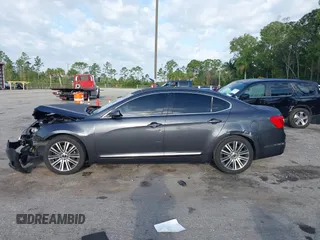 2016 Kia Cadenza Premium with VIN KNALN4D76G5207273, listed as a IAAI auction lot 42018231 with 92,460 mi miles. Bid and sale history available at carsss.com. Image 14.