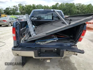 2004 Ford F-150 XLT z VIN 1FTPW12554KB71722, wystawiony jako Copart lot #58470185 z przebiegiem 200 095 mil mil oraz Szkoda całkowita • Salvage title. Historia ofert i sprzedaży dostępna na DreamBid. Obrazek 6.