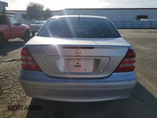 2005 Mercedes-Benz C 240 with VIN WDBRF61J35A701535, listed as a Copart auction lot 79762884 with 73,468 mi miles and Clean Title. Bid and sale history available at DreamBid. Image 6.