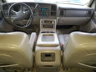 2004 Chevrolet Tahoe LT with VIN 1GNEK13Z64R140112, listed as a Copart auction lot 47738545 with 0 mi miles and Salvage Title. Bid and sale history available at carsss.com. Image 8.