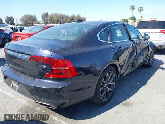 2017 Volvo S90 Momentum z VIN YV1102AK0H1012018, wystawiony jako IAAI lot #42014173 z przebiegiem 155 159 mil mil oraz . Historia ofert i sprzedaży dostępna na DreamBid. Obrazek 4.