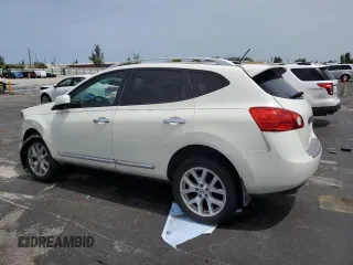 2011 Nissan Rogue SV z VIN JN8AS5MT4BW180927, wystawiony jako Copart lot #59509995 z przebiegiem 90 857 mil mil oraz Szkoda całkowita • Salvage title. Historia ofert i sprzedaży dostępna na DreamBid. Obrazek 2.