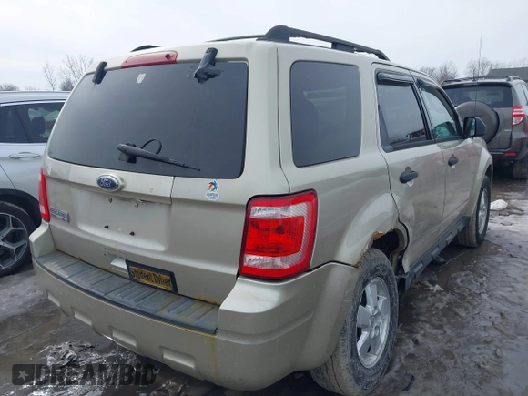 2010 Ford Escape XLT с VIN 1FMCU0D75AKC30529, выставлен на аукционе IAAI как лот 41618067 с пробегом 153 637 миль миль и . История ставок и продаж доступна на DreamBid. Изображение 4.