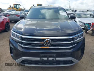 2020 Volkswagen Atlas SE z VIN 1V2YE2CA3LC224739, wystawiony jako IAAI lot #42045123 z przebiegiem 107 712 mil mil oraz . Historia ofert i sprzedaży dostępna na DreamBid. Obrazek 12.