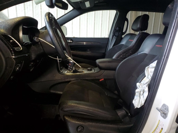 2019 Jeep Grand Cherokee Trailhawk with VIN 1C4RJFLG7KC553665, listed as a Copart auction lot 45095485 with 134,533 mi miles and Salvage Title. Bid and sale history available at carsss.com. Image 7.