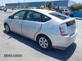 2008 Toyota Prius z VIN JTDKB20U183378002, wystawiony jako IAAI lot #42408794 z przebiegiem 227 839 mil mil oraz . Historia ofert i sprzedaży dostępna na DreamBid. Obrazek 3.