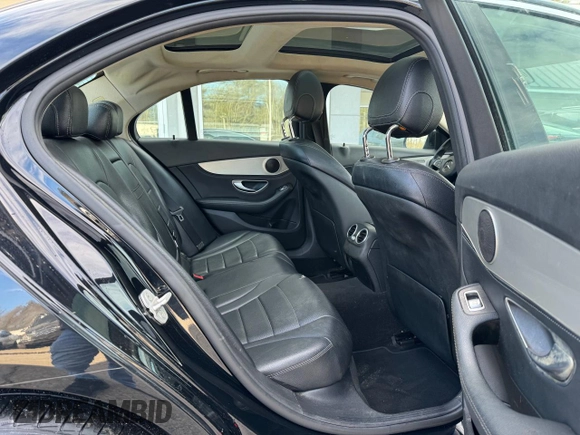 2015 Mercedes-Benz C 300 Luxury with VIN 55SWF4KB6FU080735, listed as a Copart auction lot 47781935 with 122,005 mi miles and Clean title. Bid and sale history available at DreamBid. Image 6.