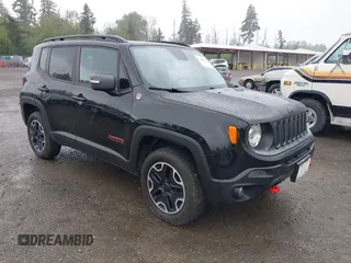 2017 Jeep Renegade Deserthawk z VIN ZACCJBCB3HPF49135, wystawiony jako IAAI lot #42291172 z przebiegiem 162 356 mil mil oraz . Historia ofert i sprzedaży dostępna na DreamBid. Obrazek 1.