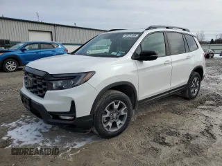 2023 Honda Passport TrailSport with VIN 5FNYF8H65PB024184, listed as a Copart auction lot 46737895 with 39,758 mi miles and Salvage Title. Bid and sale history available at carsss.com. Image 1.