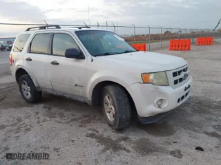 2009 Ford Escape Hybrid with VIN 1FMCU49329KA25405, listed as a IAAI auction lot 41785925 with 66,363 mi miles. Bid and sale history available at carsss.com. Image 1.