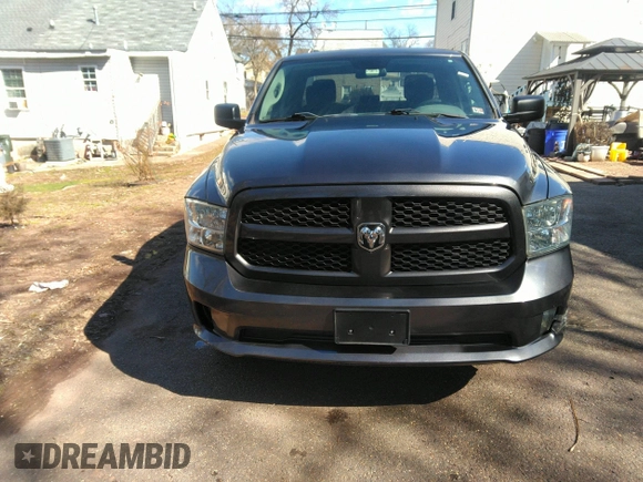 2017 Ram 1500 Tradesman z VIN 1C6RR6FG0HS693499, wystawiony jako IAAI lot #41758482 z przebiegiem 103 411 mil mil oraz . Historia ofert i sprzedaży dostępna na DreamBid. Obrazek 12.