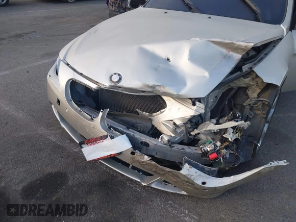 2004 BMW 6 Series 645Ci with VIN WBAEK73414B260034, listed as a IAAI auction lot 41433135 with 93,383 mi miles. Bid and sale history available at carsss.com. Image 6.