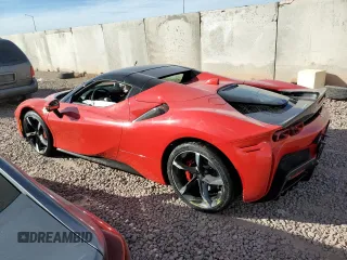 2024 Ferrari SF90 z VIN ZFF96NMA5R0306616, wystawiony jako Copart lot #82438994 z przebiegiem 190 mil mil oraz Szkody całkowita. Historia ofert i sprzedaży dostępna na DreamBid. Obrazek 2.